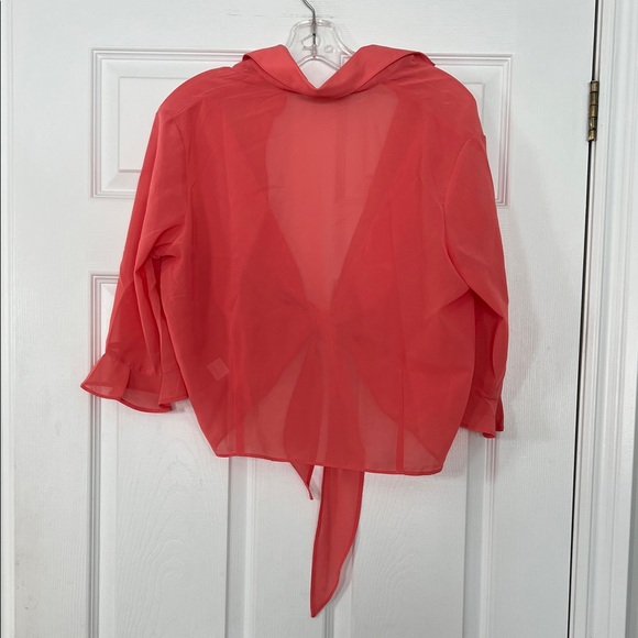Chic Coral Tie-Front Blouse - Picture 3 of 3